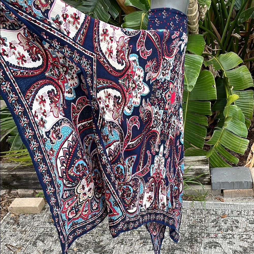 bandanna, print handkerchief, hem, asymmetric skirt